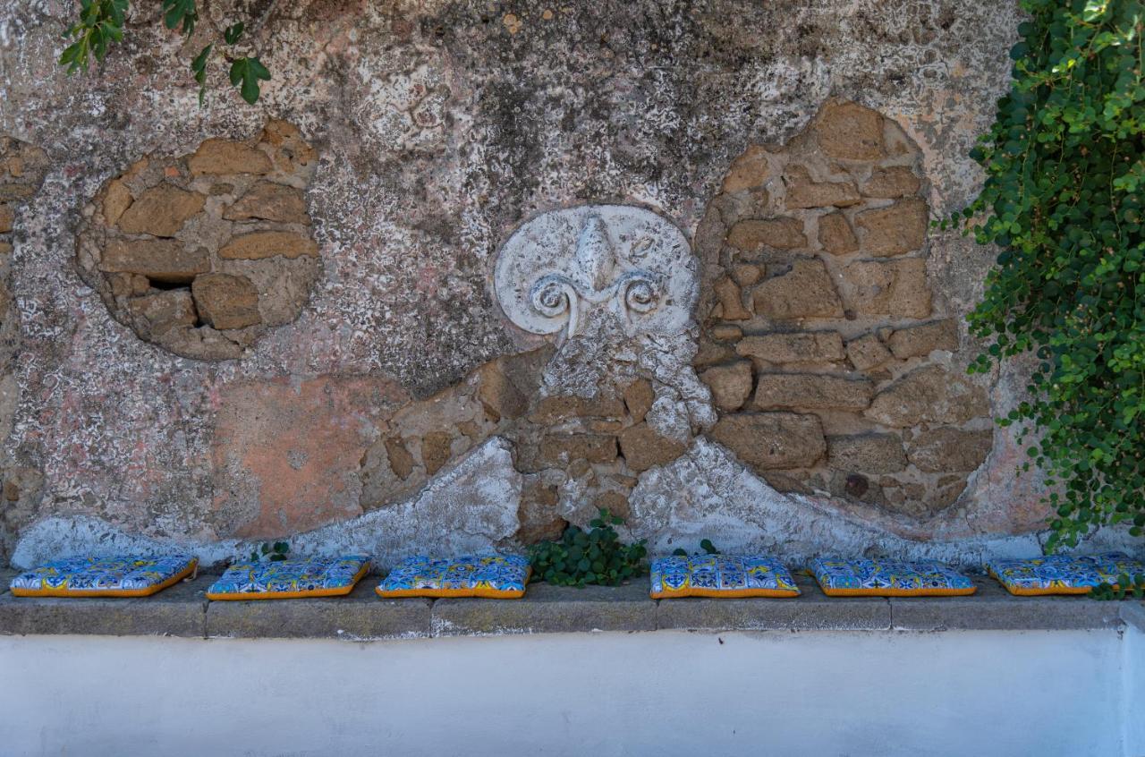 Controvento In Villa Eldorado Procida Eksteriør billede